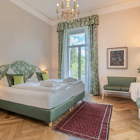 Hotel Adria 4*